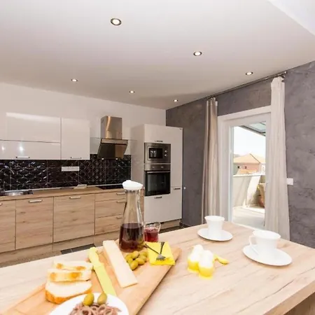 Family Friendly With A Swimming Pool - 20379 Apartment Trogir