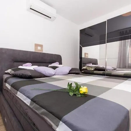 Family-friendly With Swimming Pool - 20379 公寓 *