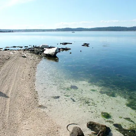 Family-friendly With Swimming Pool - 20379